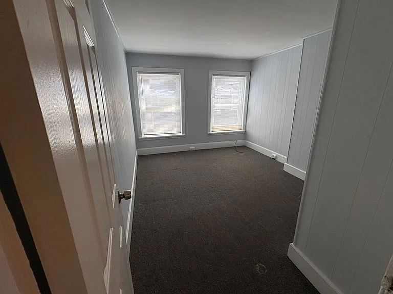 132 W Prescott Aly — Photo 8