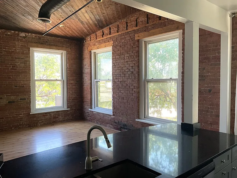 29 W New York St #3 — Photo 6