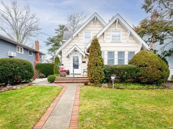 114 Maplewood Street, West Hempstead, NY 11552
