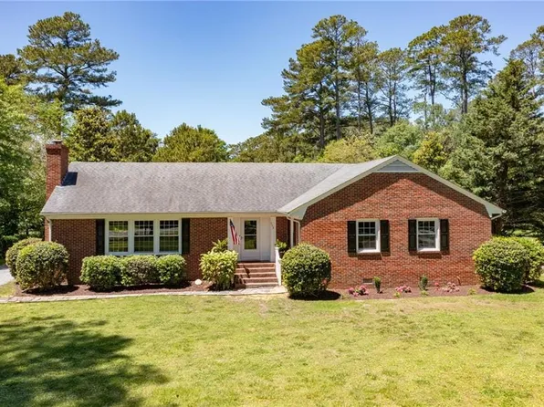 113 Sunset Dr, Franklin, VA 23851