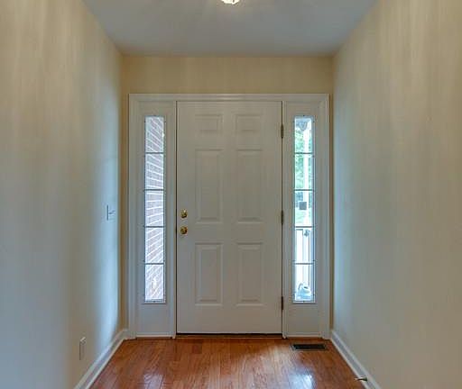 4th image of 411 Hickory Chase Dr