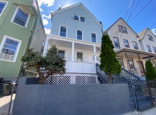 610 Franklin St, Elizabeth, NJ 07206