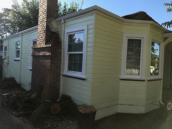 3rd image of 3315 N San Mateo Ave