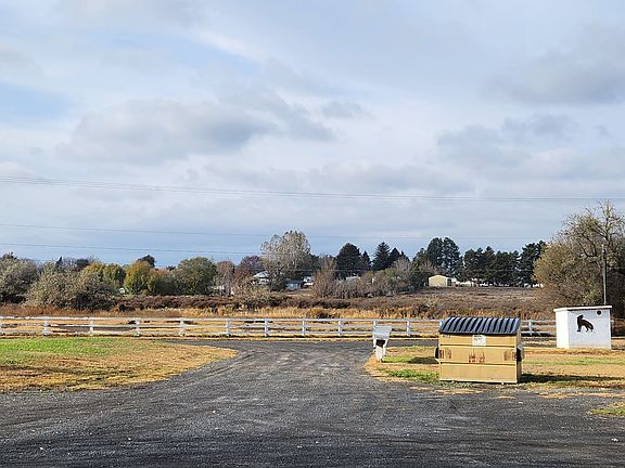3rd image of 10748 Road 4 NE #10