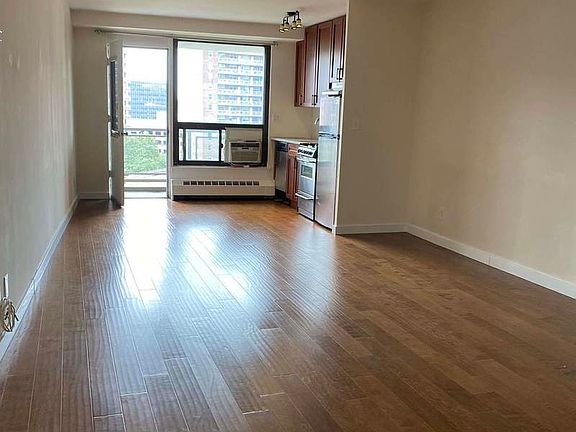 4th image of 61-15 98th St #10