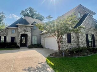 654 Dumaine Dr, Bossier City, LA 71111