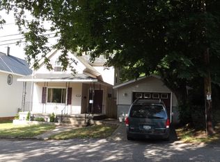 514 Hecla St, Lake Linden, MI 49945