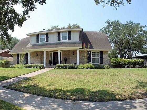 1st image of 39 Camden Pl
