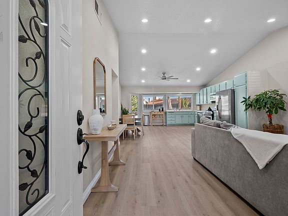 3rd image of 27712 Stowe Ln