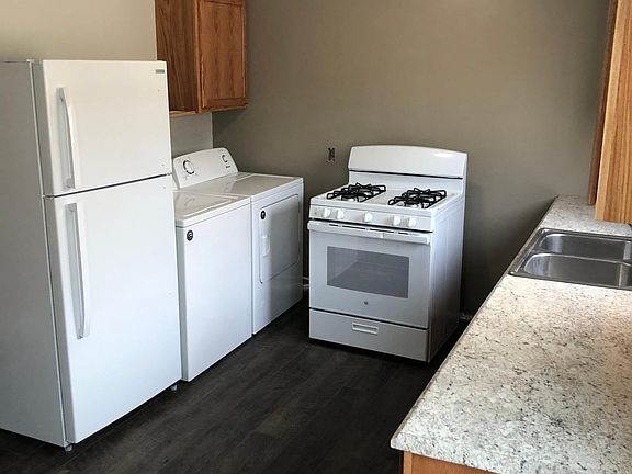 2nd image of 14427 S Normandie Ave #C