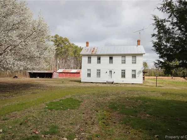 1205 Callis Field Ln, Mathews, VA 23109