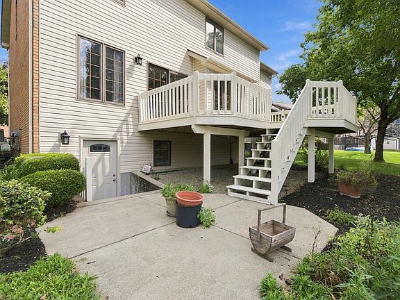 65th image of 205 Falcon Dr