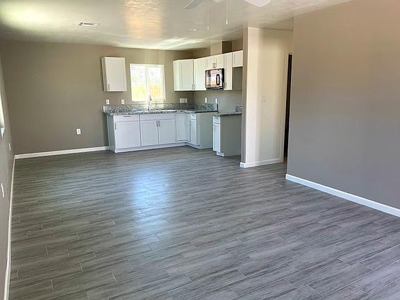5th image of 207 W Oklahoma St #2