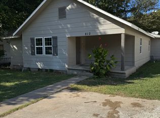 812 E 7th St, Ada, OK 74820