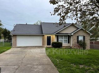 6830 Ward Rd, Knoxville, TN 37918