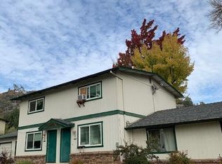 2026 NE Fairview Ave, Grants Pass, OR 97526