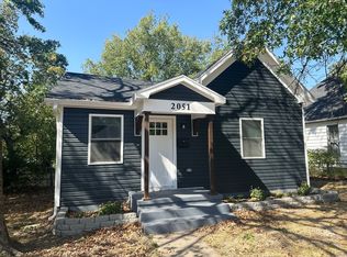 2051 N Pickwick Ave, Springfield, MO 65803