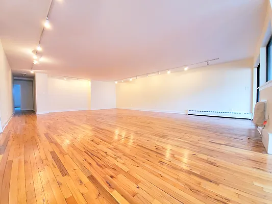 Rented by Julien Aractingi, LREB | media 2