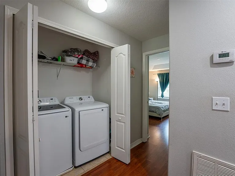 11191 Savannah Landing Cir — Photo 28