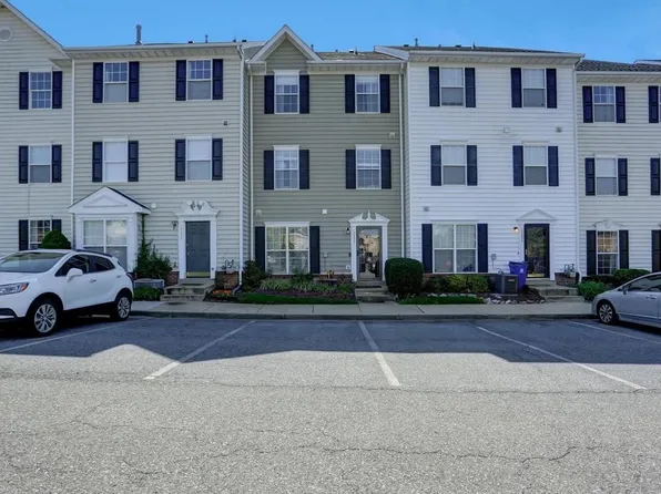 2133 Bristol Dr #3, Frederick, MD 21702
