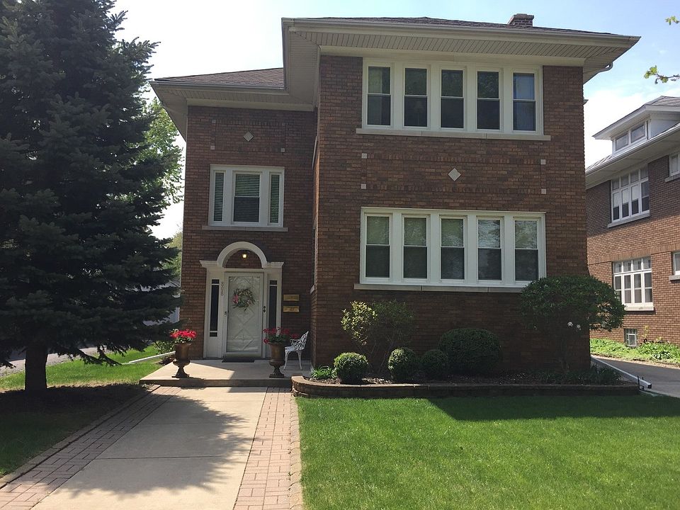 1st image of 808 Sherwood Pl APT 2
