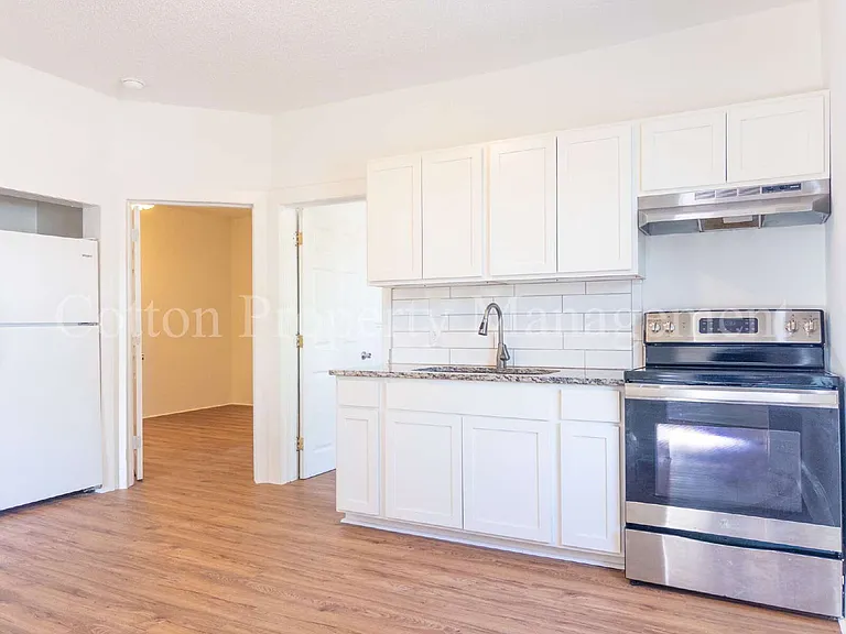 923 N 5th Ave #A — Photo 15