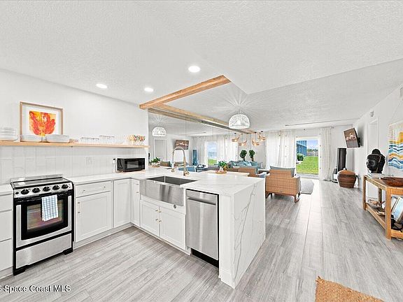 3rd image of 307 Highway A1a APT 2