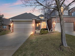 9518 Kingsway Cir, Clarkston, MI 48348