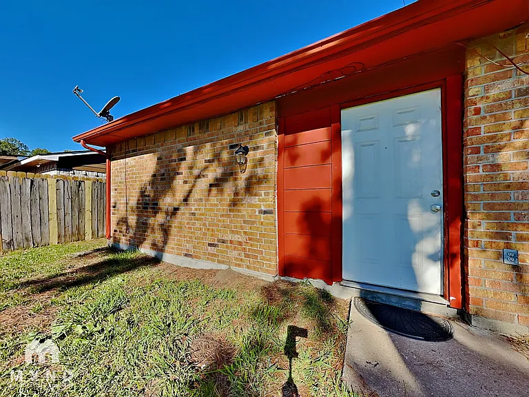 14006 Pinewest Ct — Photo 14