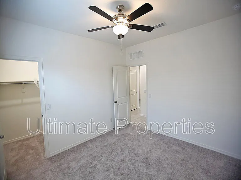 5923 N 200th Ave — Photo 8