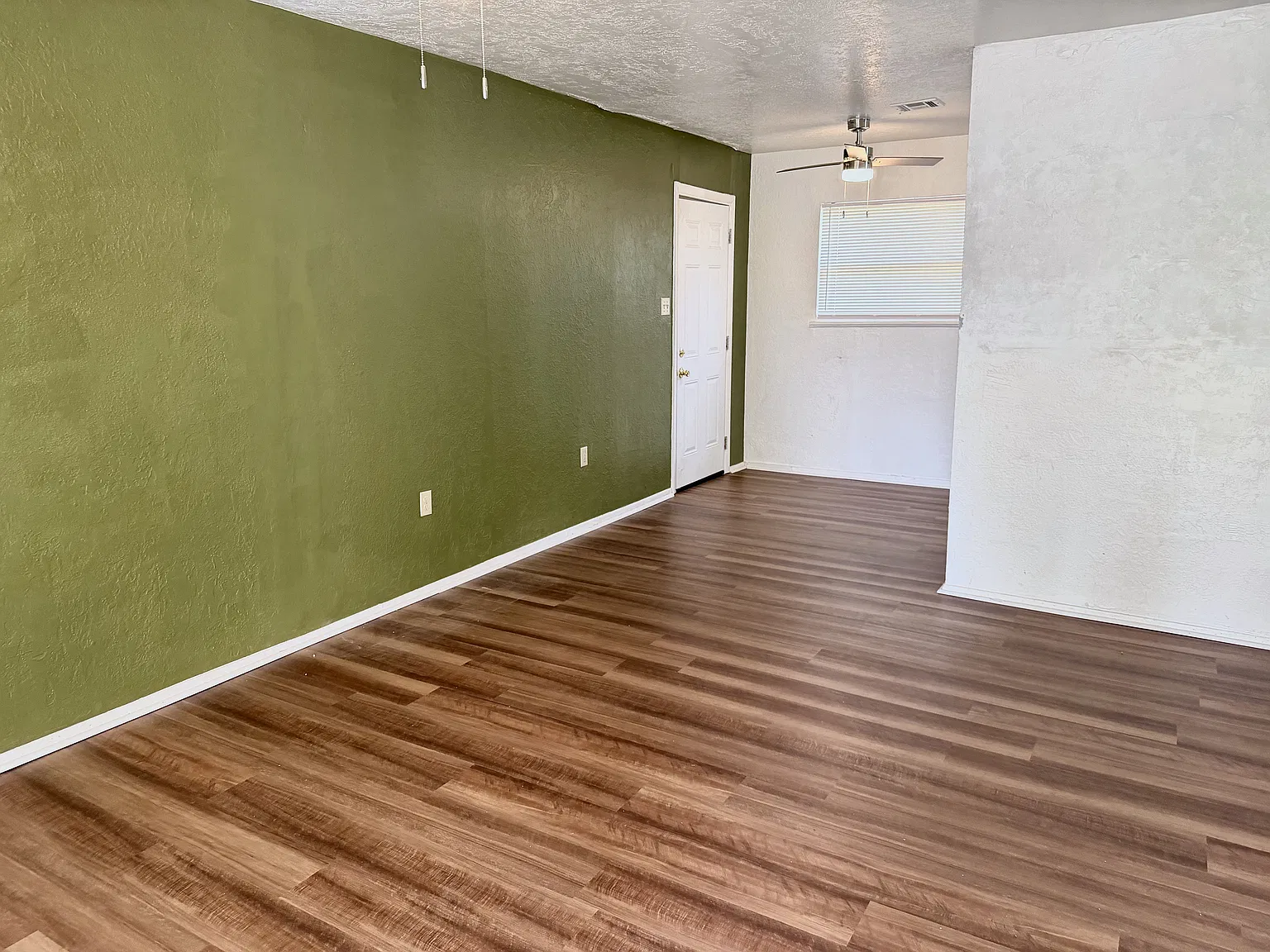 3 bed, 800 sqft, $1,000 — Photo 3