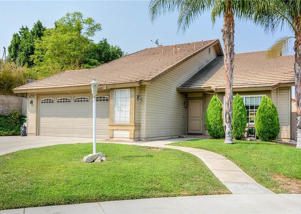 1st image of 1952 Lynwood Cir