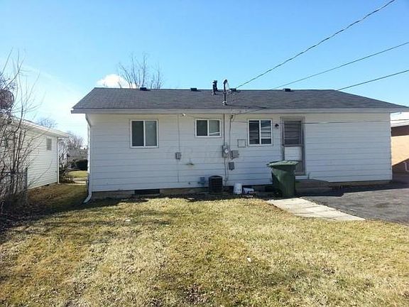 2nd image of 3776 Dorothy Dr