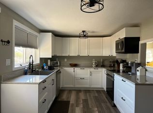 856 Wisconsin Ave SW, Huron, SD 57350