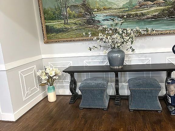 3rd image of 395 Troy Rd