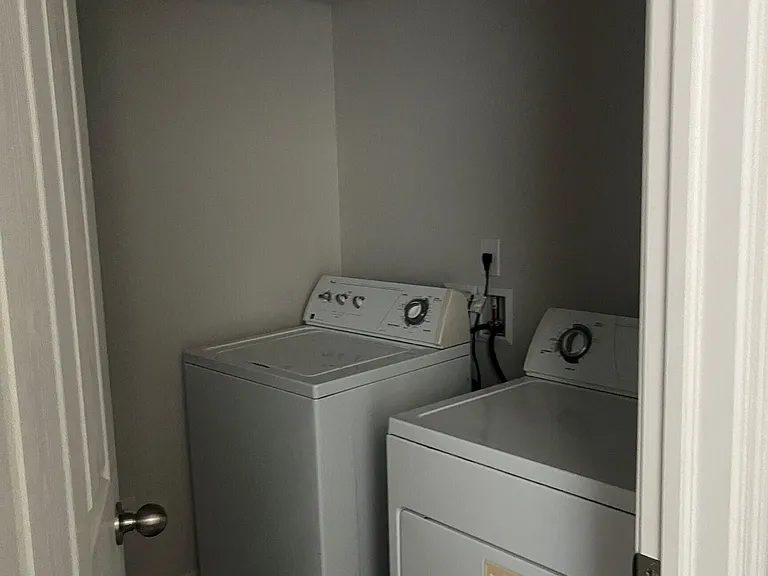 12721 Tamworth Dr — Photo 15