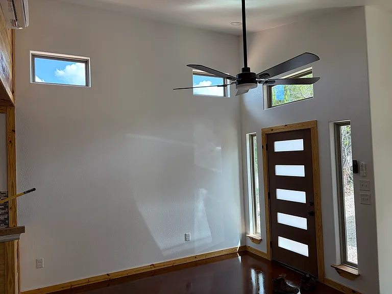 2523 Hercules Ct — Photo 3