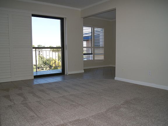 5th image of 360 N Civic Dr APT 507