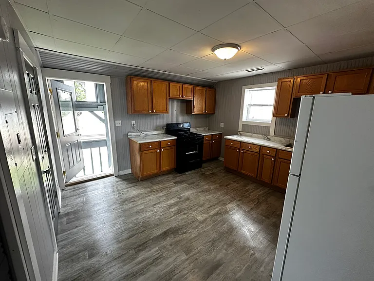 106 W Comanche Ave #2E — Photo 5