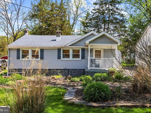 4211 Conewago Rd, Dover, PA 17315