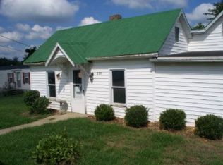 338 Garrett Ave, Brooksville, KY 41004