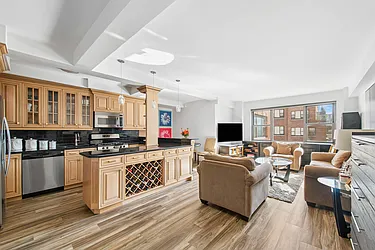 136 East 76th Street