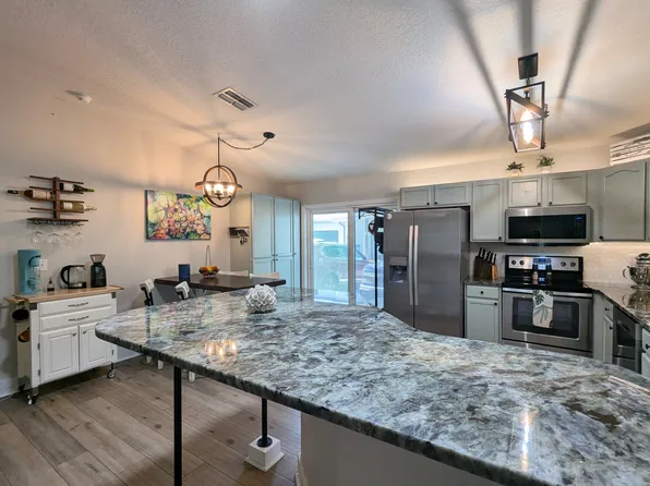 808 9th Ave N, Saint Petersburg, FL 33701