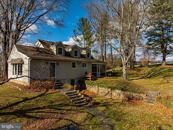 3rd image of 570 Lewisville Rd