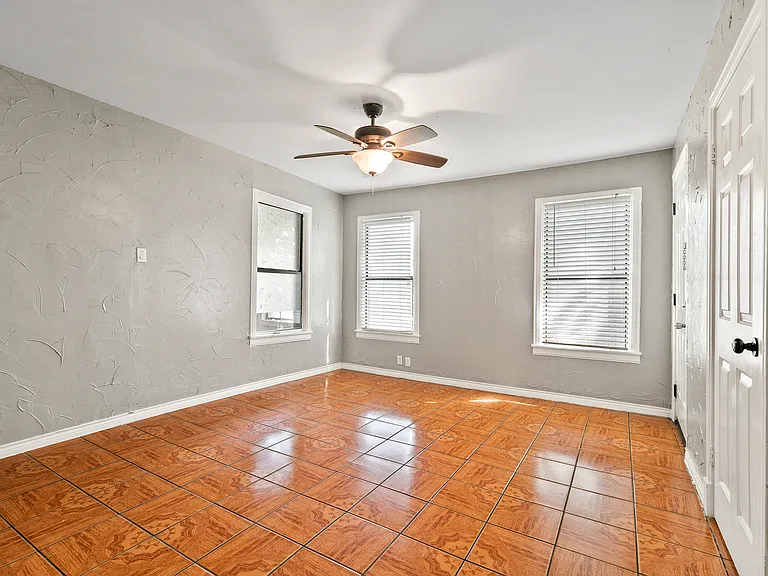 3422 W Jefferson Blvd — Photo 19