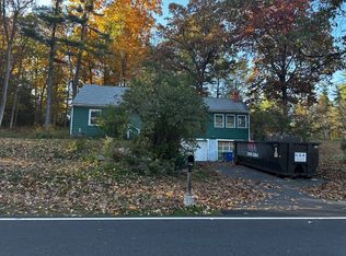 61 North St, Granby, MA 01033