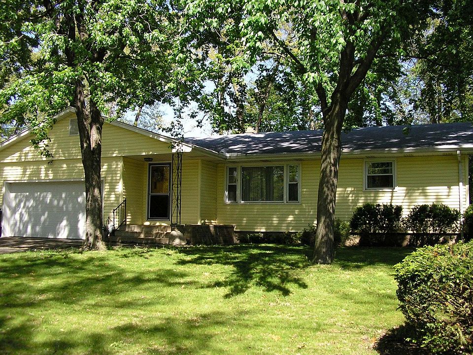 1st image of 317 Black Oak Dr