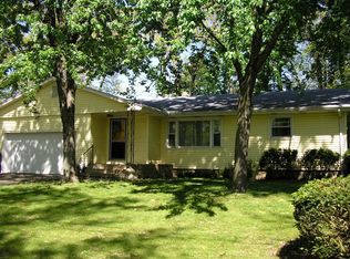 317 Black Oak Dr, Trail Creek, IN