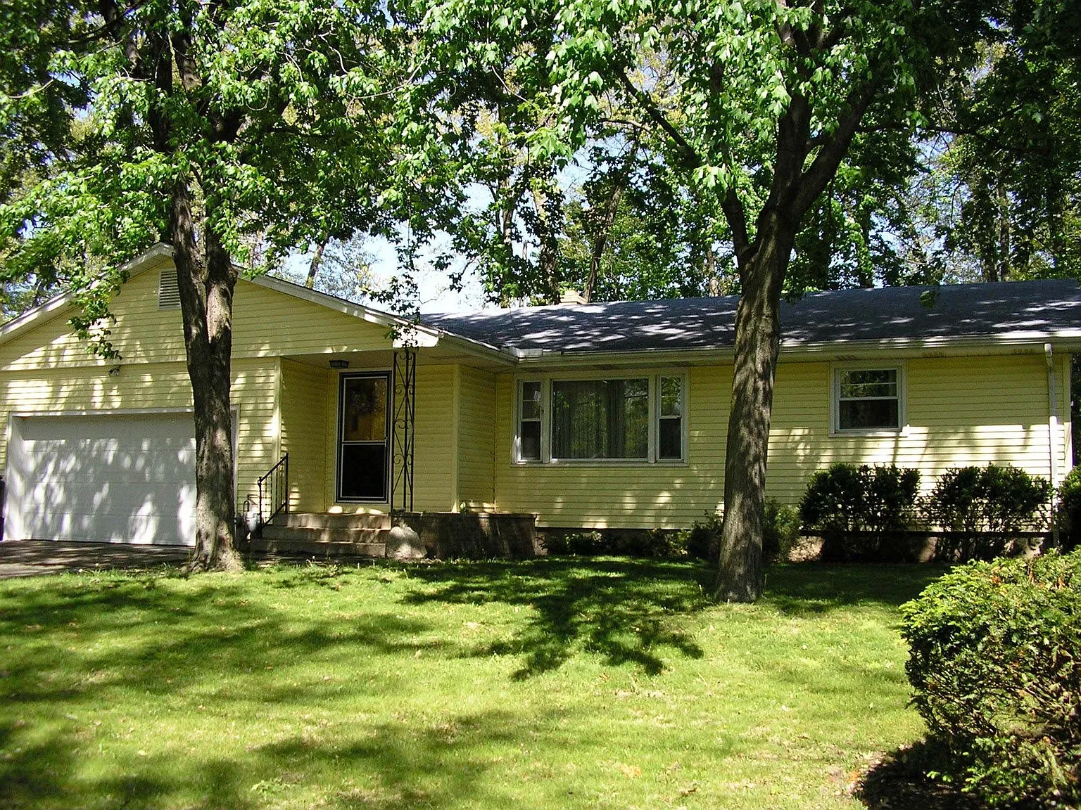 317 Black Oak Dr photo 1