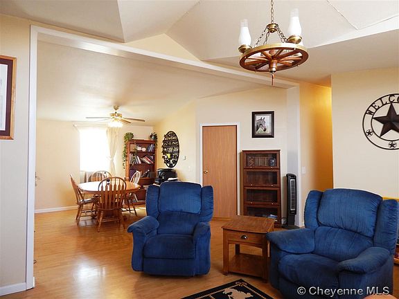 4th image of 4055 Summerset Dr